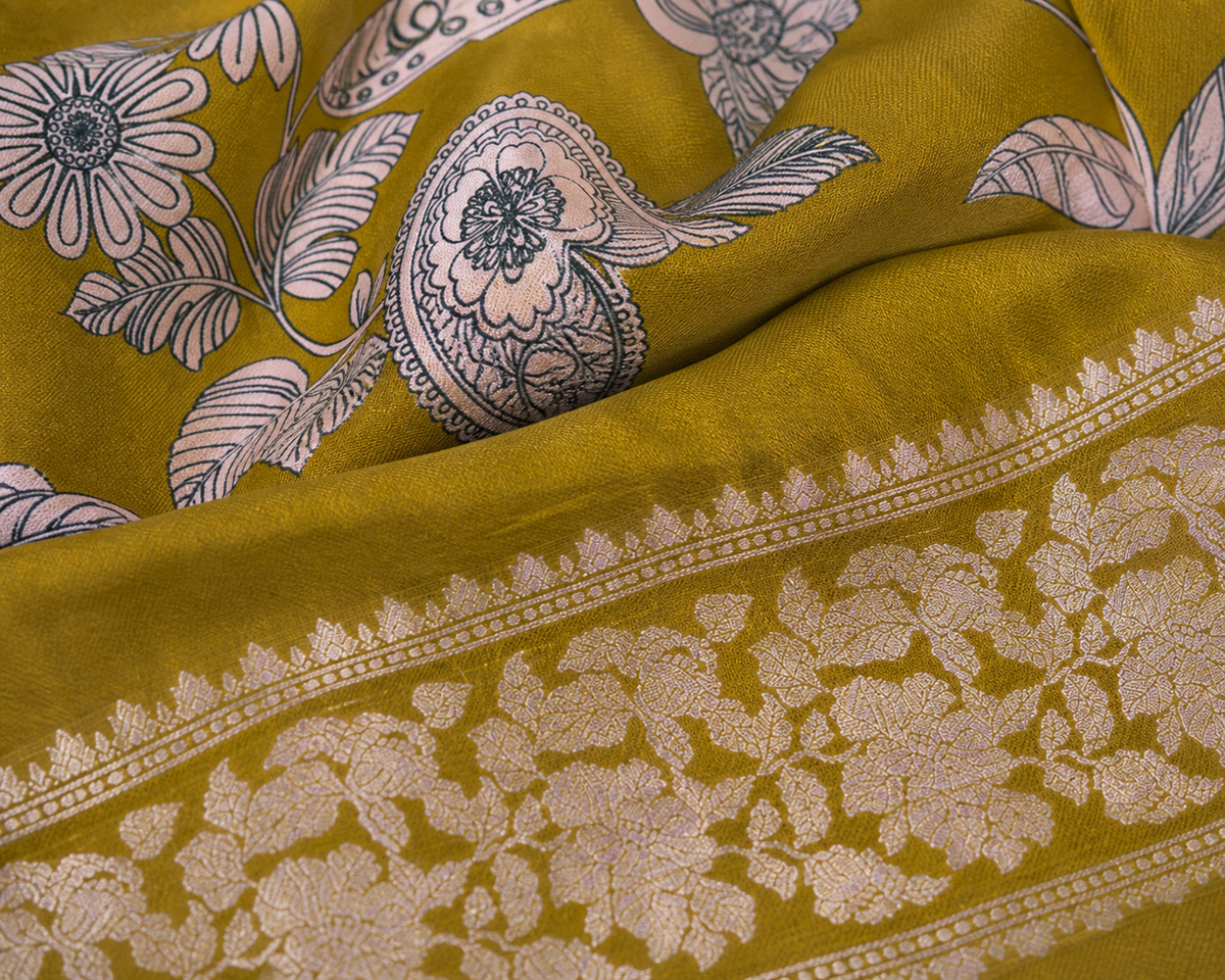 Mehendi Green Banarasi Linen Saree — fabric view